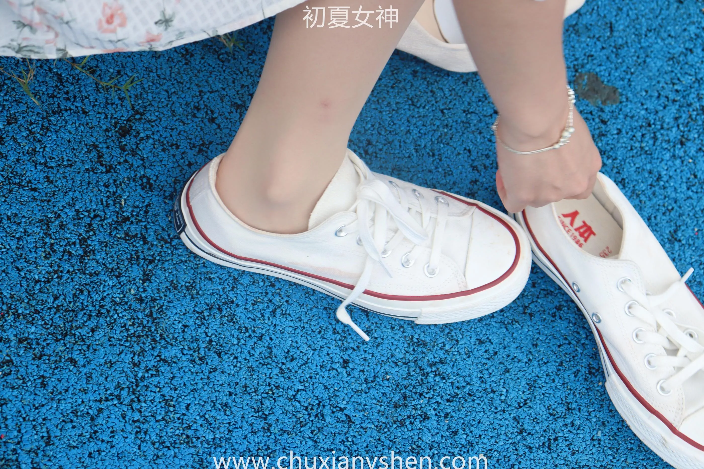 初夏女神 NO.050 双双 公园游玩 [221P]插图8